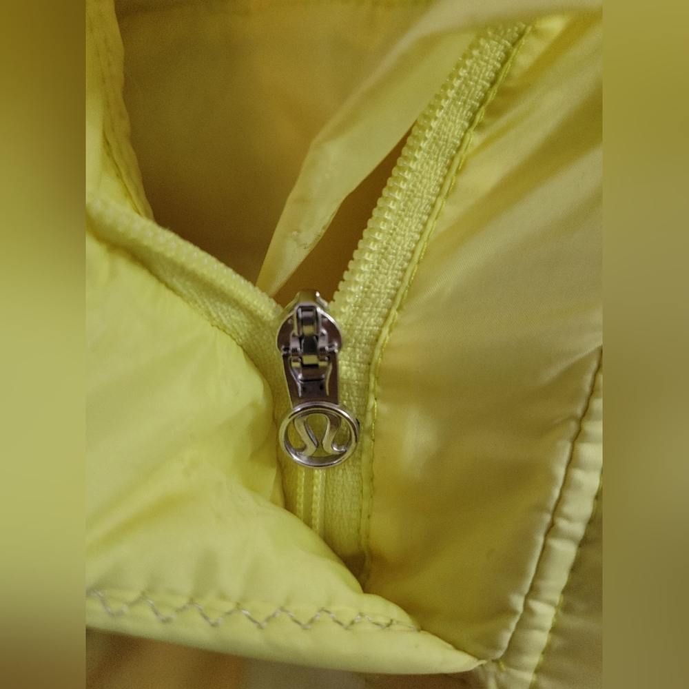 Lululemon What The Fluff Pullover Jacket Clarity Yellow Size 4 Quilted - Picture 4 of 14
